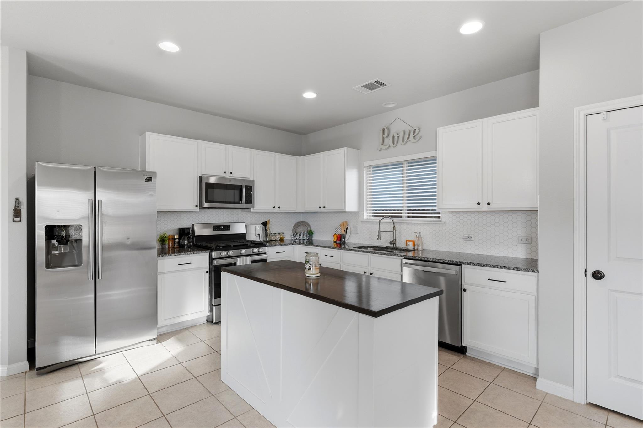 237 Driftwood Ln, Bastrop, TX 78602