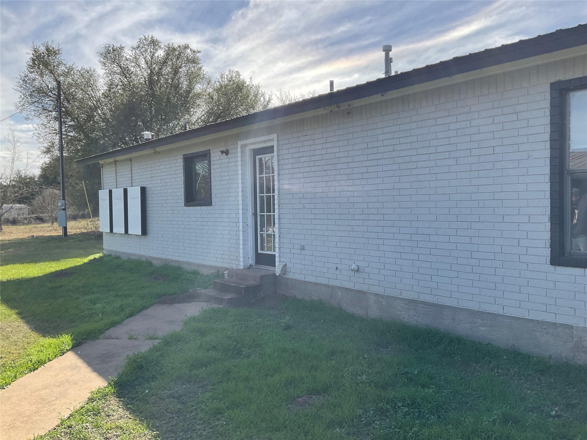 4668 Fm 535, Cedar Creek, TX 78612