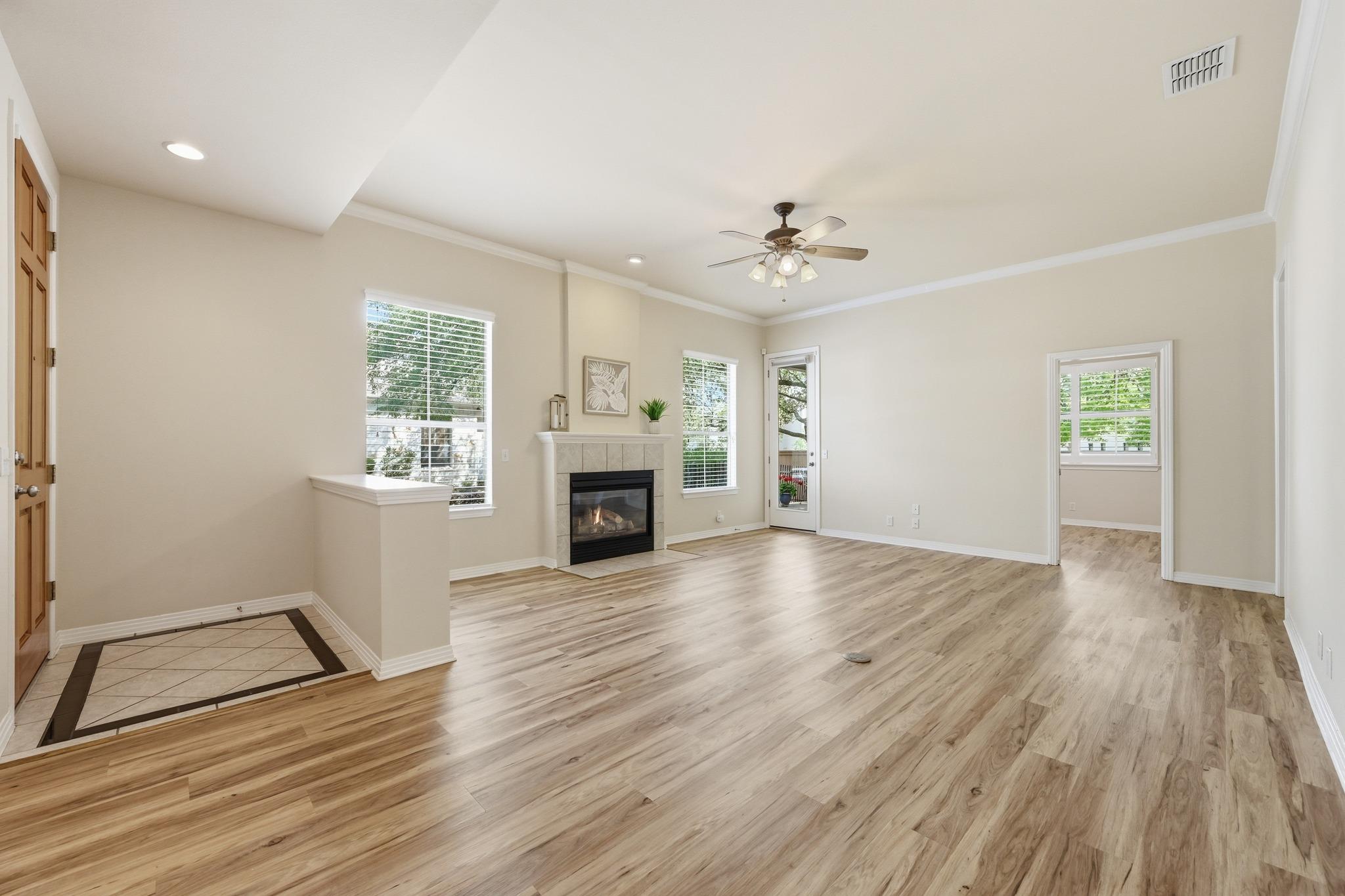 11558 Spicewood Pkwy # 15, Austin, TX 78750