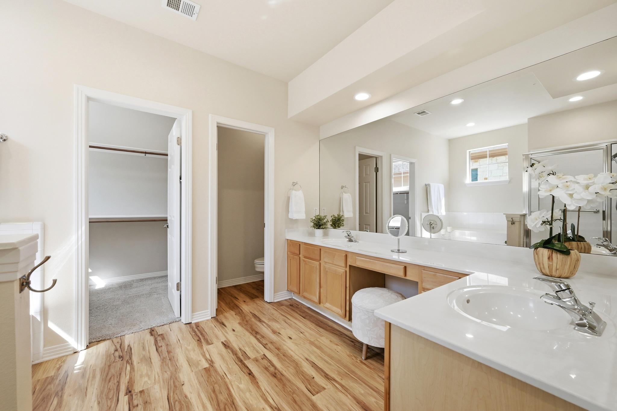 11558 Spicewood Pkwy # 15, Austin, TX 78750