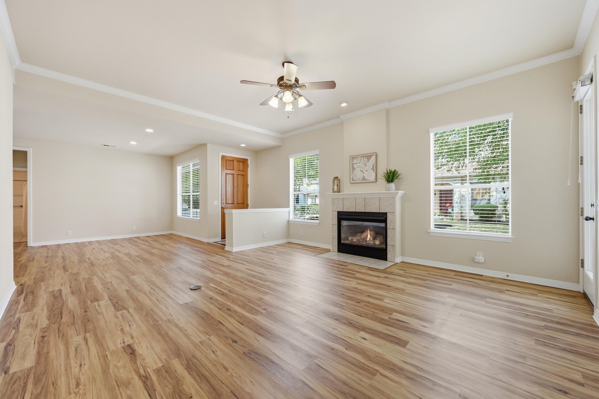 11558 Spicewood Pkwy # 15, Austin, TX 78750