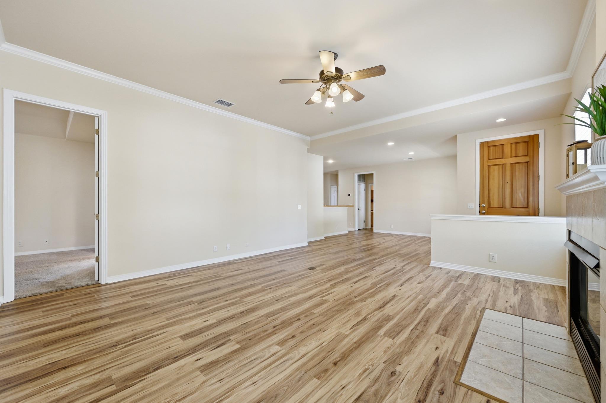 11558 Spicewood Pkwy # 15, Austin, TX 78750