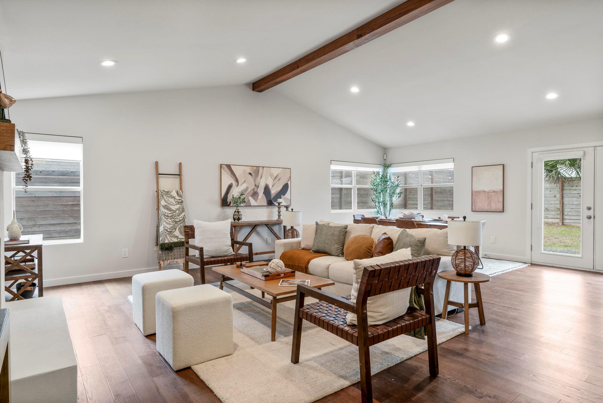 2700 Nordham Dr, Austin, TX 78745