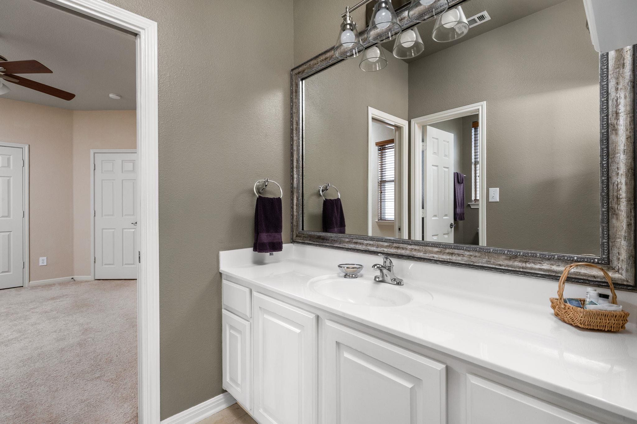 240 Bolton Dr, Austin, TX 78737