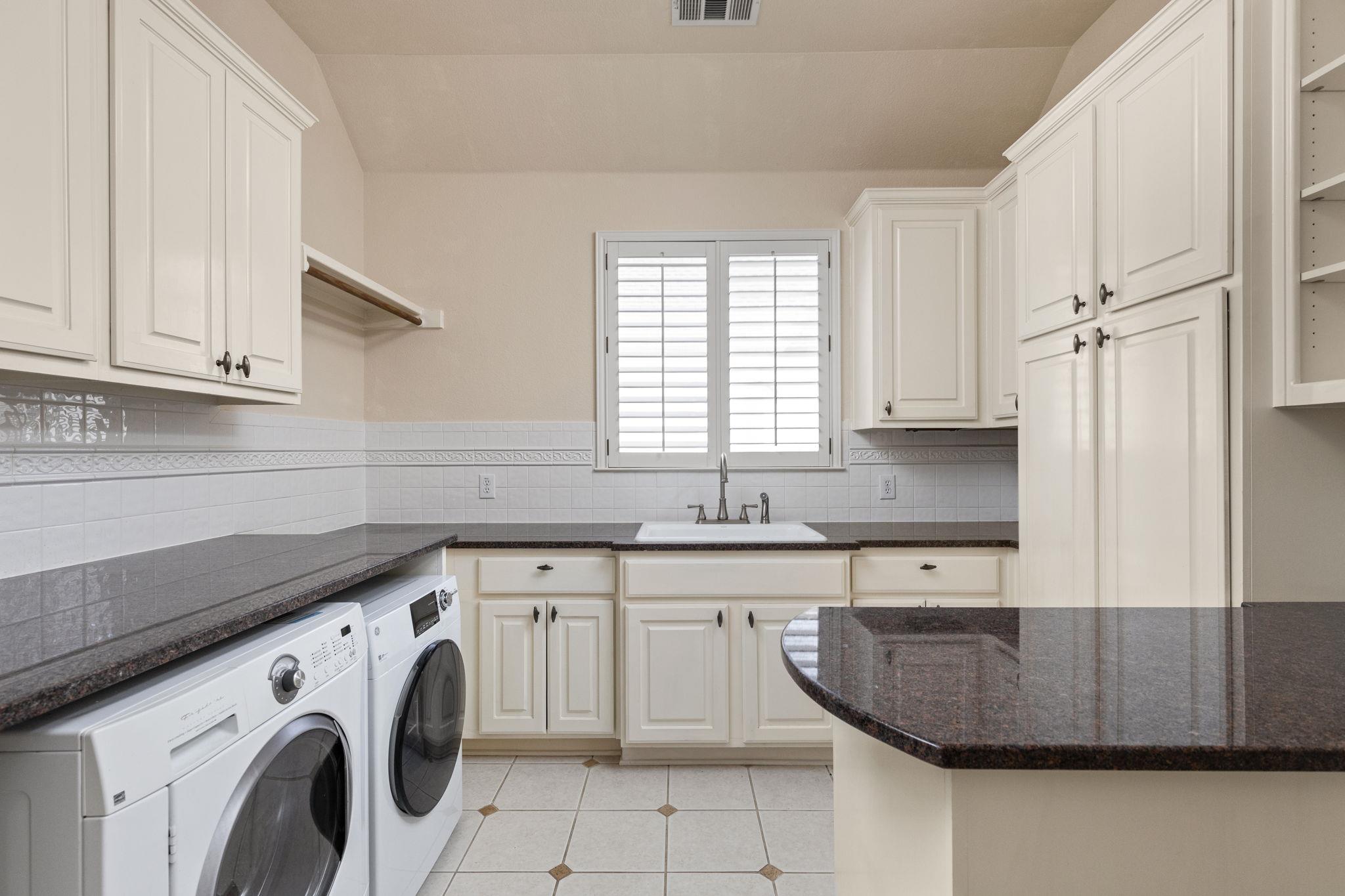 240 Bolton Dr, Austin, TX 78737