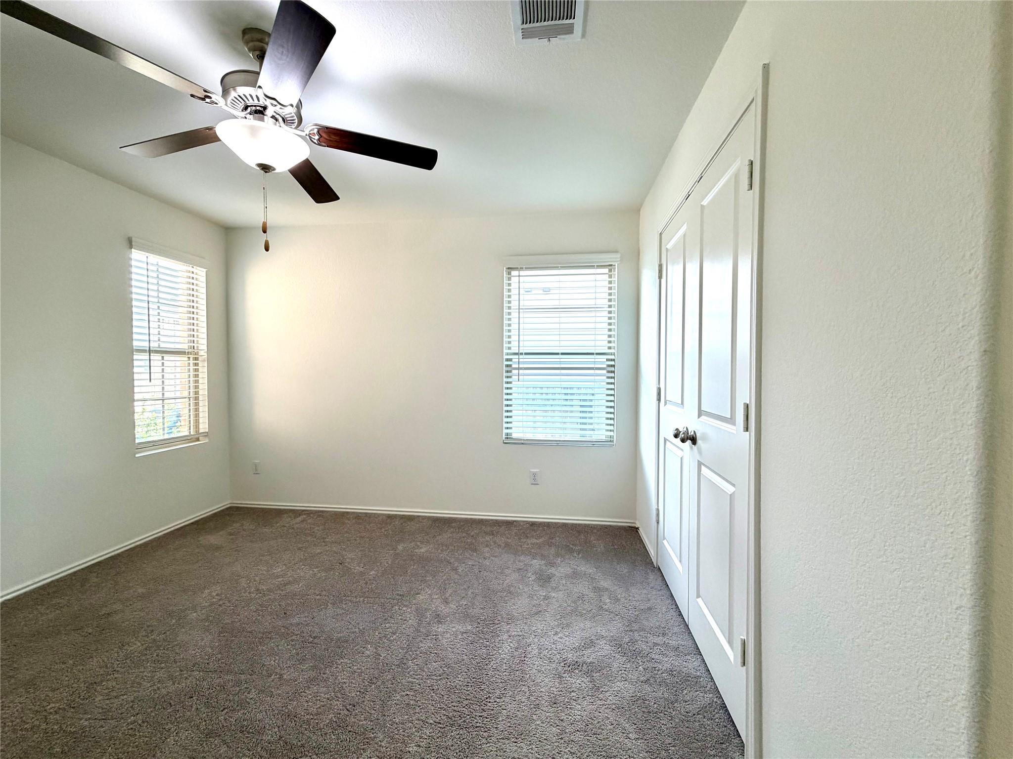 216 Star Pass, Jarrell, TX 76537