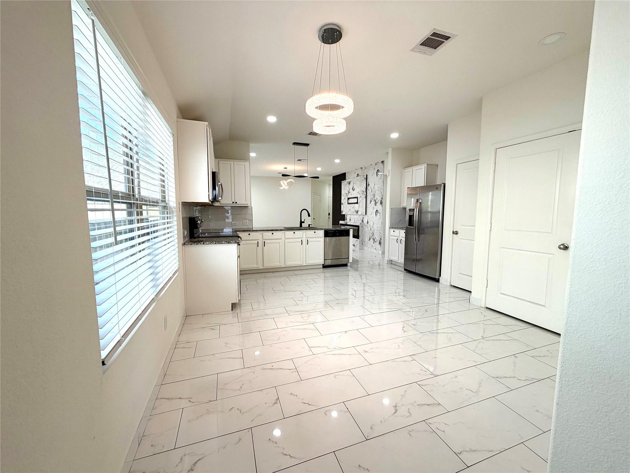 216 Star Pass, Jarrell, TX 76537