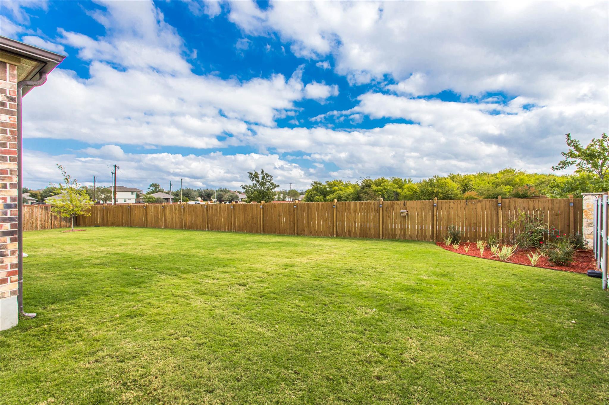 201 Tordesillas Dr, Georgetown, TX 78626
