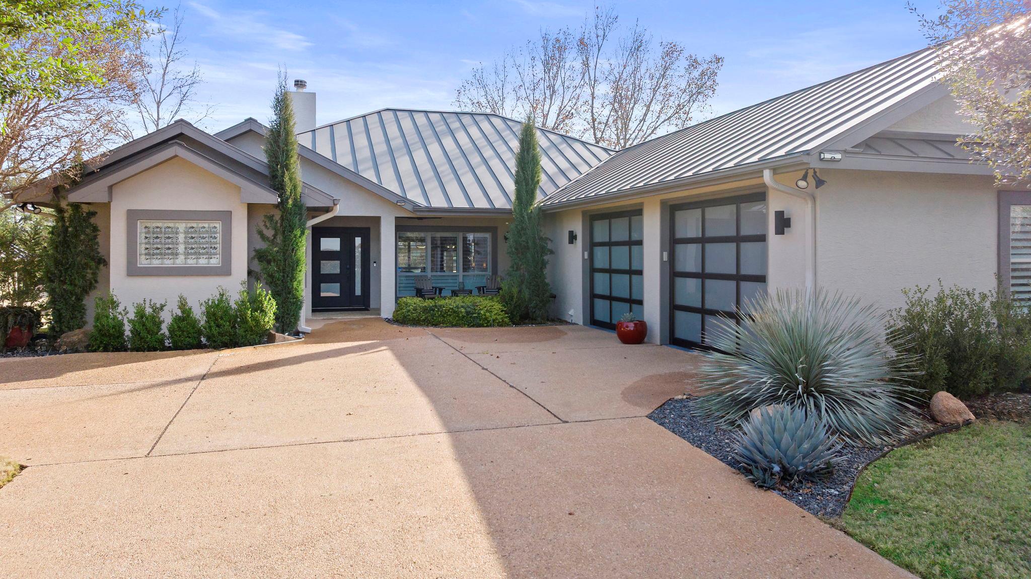 715 Mountain Leather, Horseshoe Bay, TX 78657