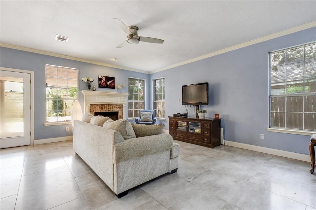 1909 Springwater Dr, Round Rock, TX 78681