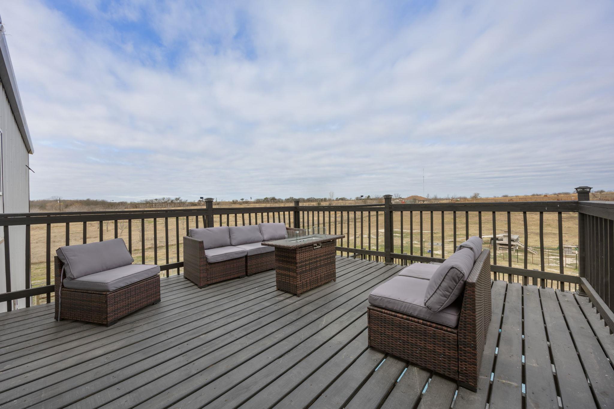 735 County Road 304, Jarrell, TX 76537