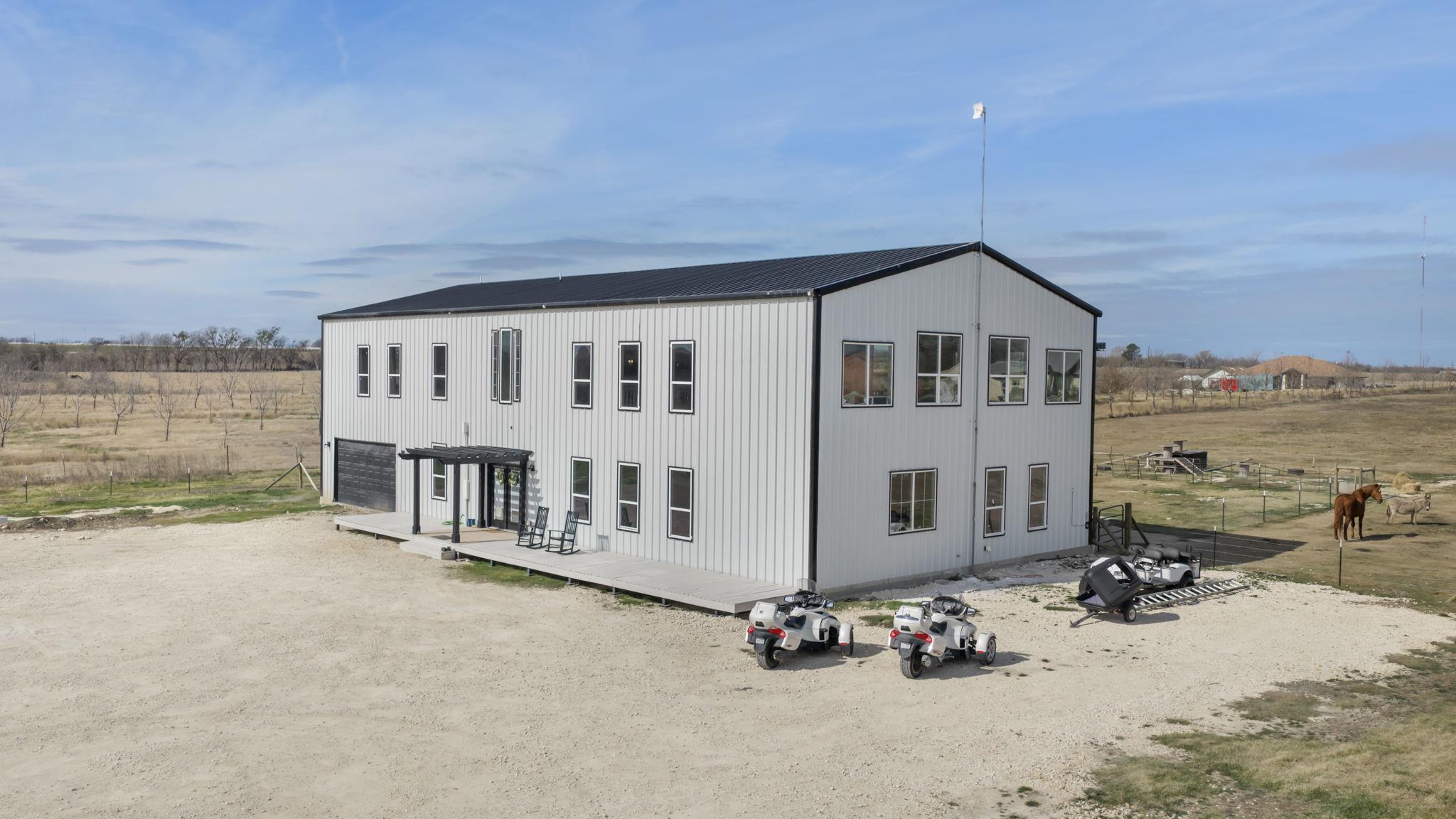 735 County Road 304, Jarrell, TX 76537