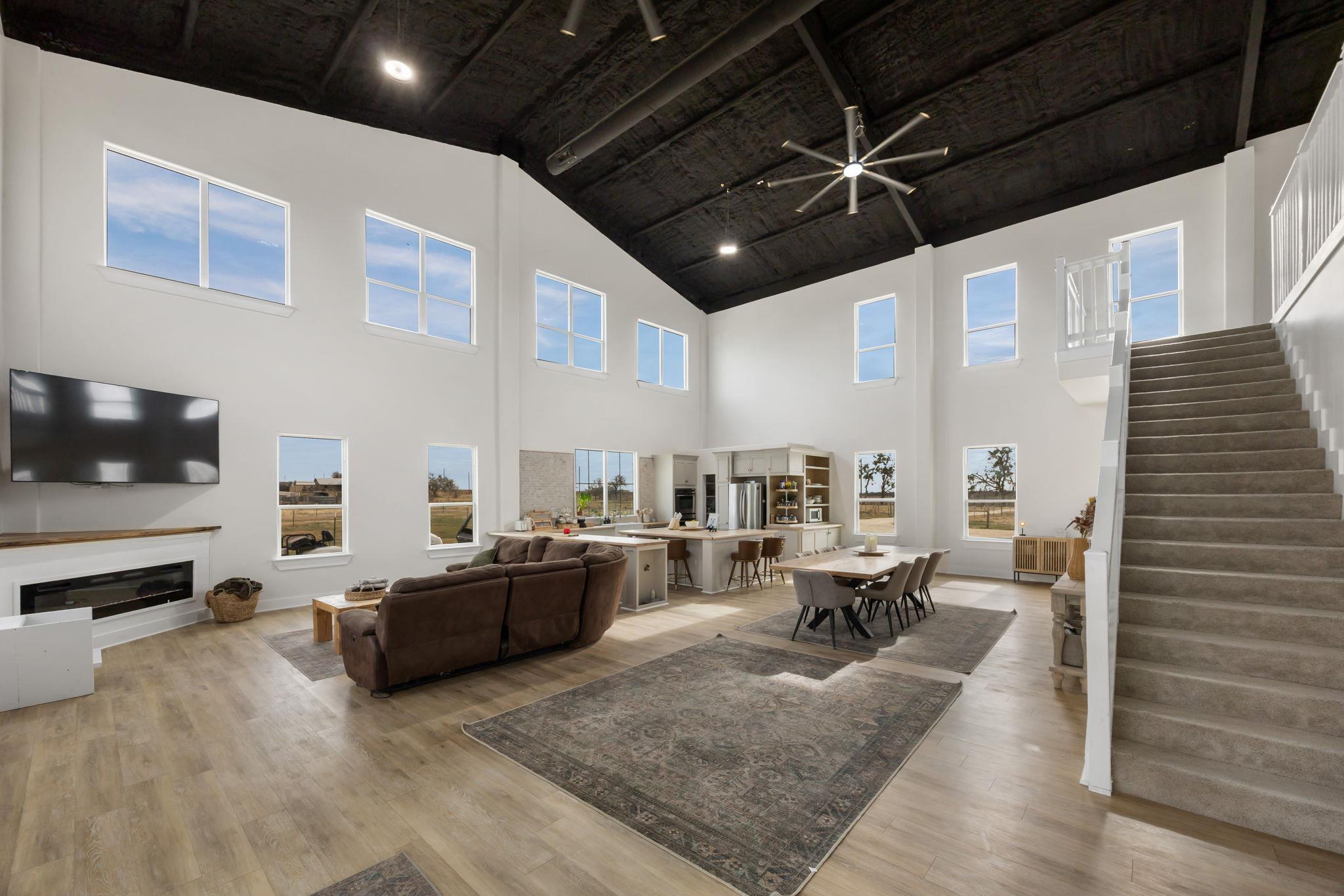 735 County Road 304, Jarrell, TX 76537