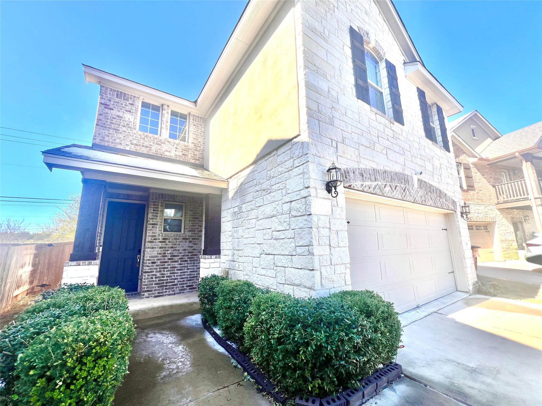 9336 Hunter Ln, Austin, TX 78748