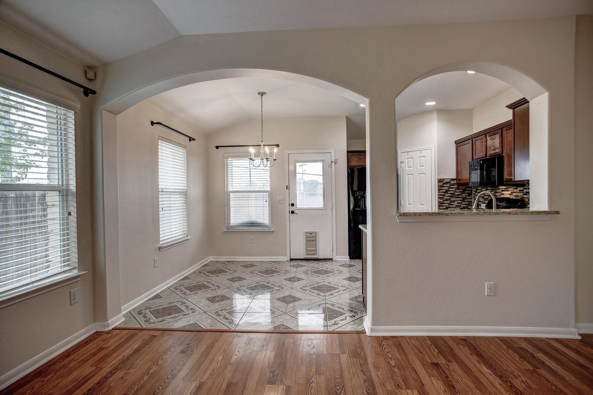 106 Double Barrel Ct, Bastrop, TX 78602