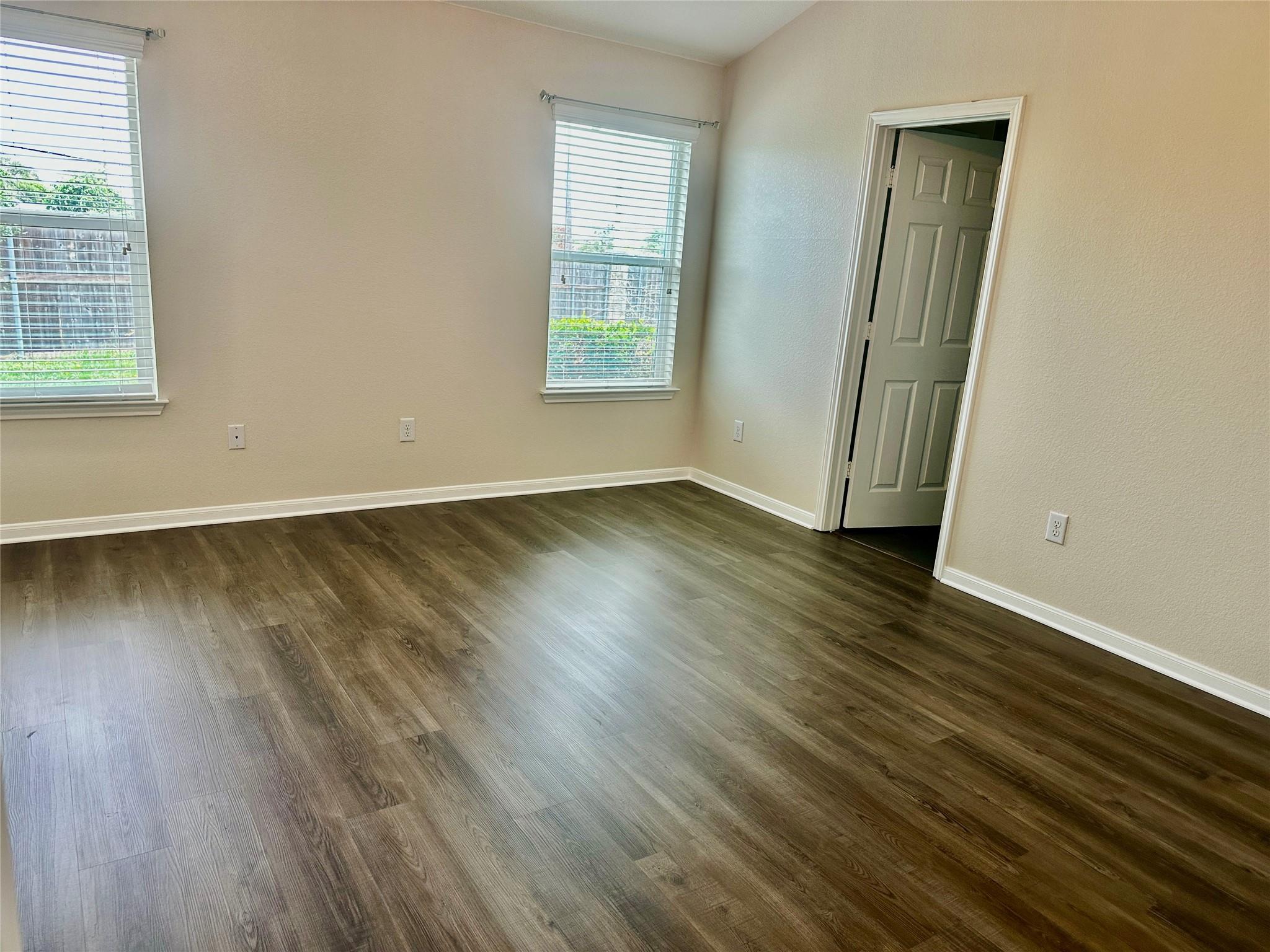 106 Double Barrel Ct, Bastrop, TX 78602