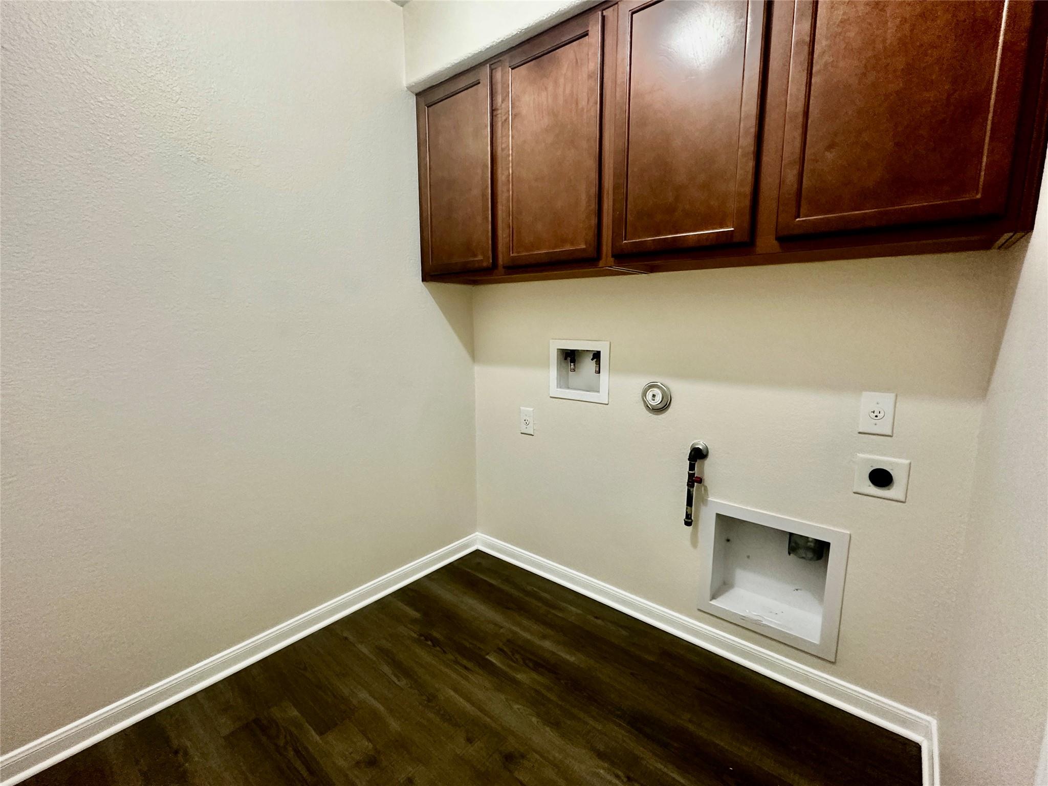 106 Double Barrel Ct, Bastrop, TX 78602