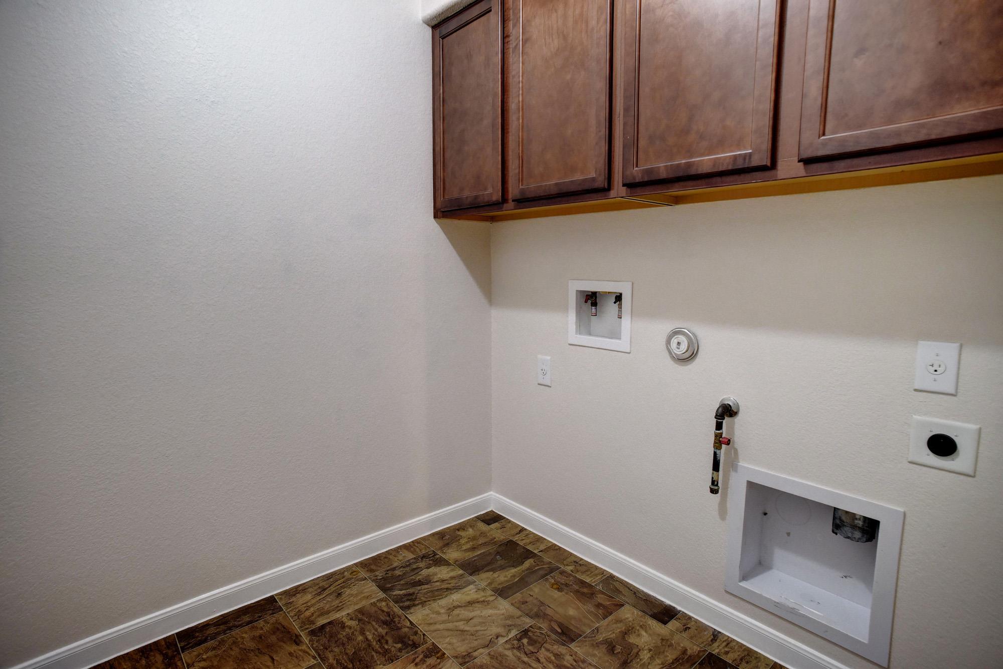 106 Double Barrel Ct, Bastrop, TX 78602