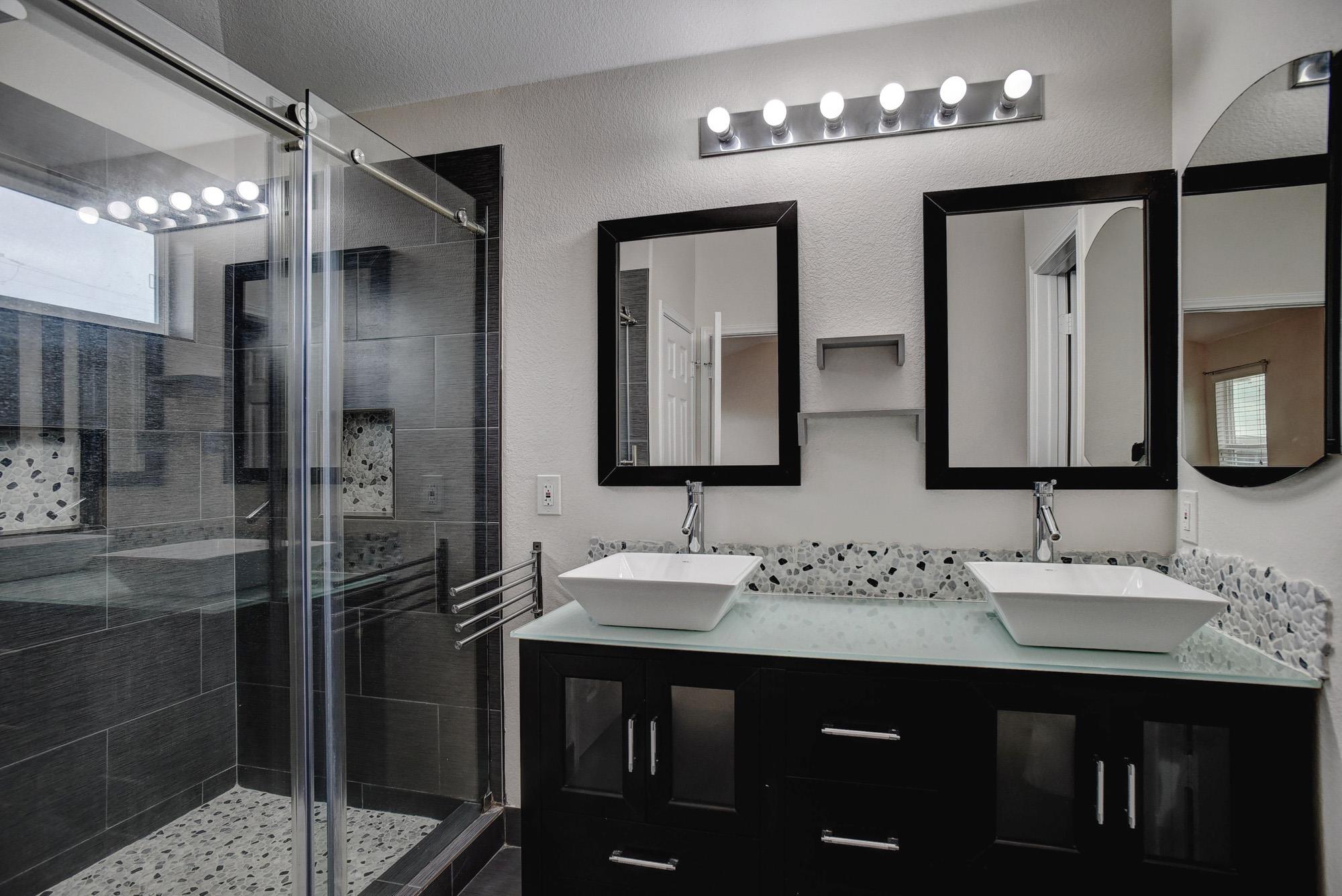 106 Double Barrel Ct, Bastrop, TX 78602