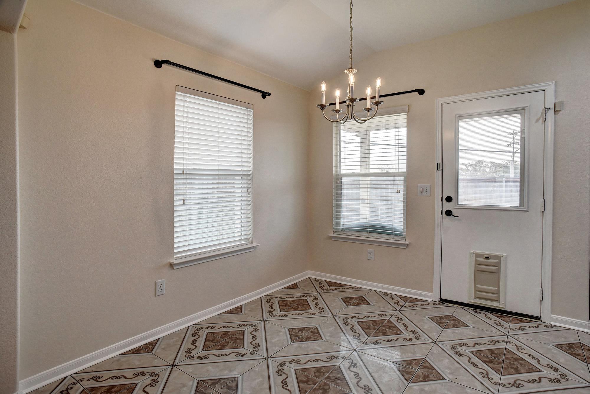 106 Double Barrel Ct, Bastrop, TX 78602