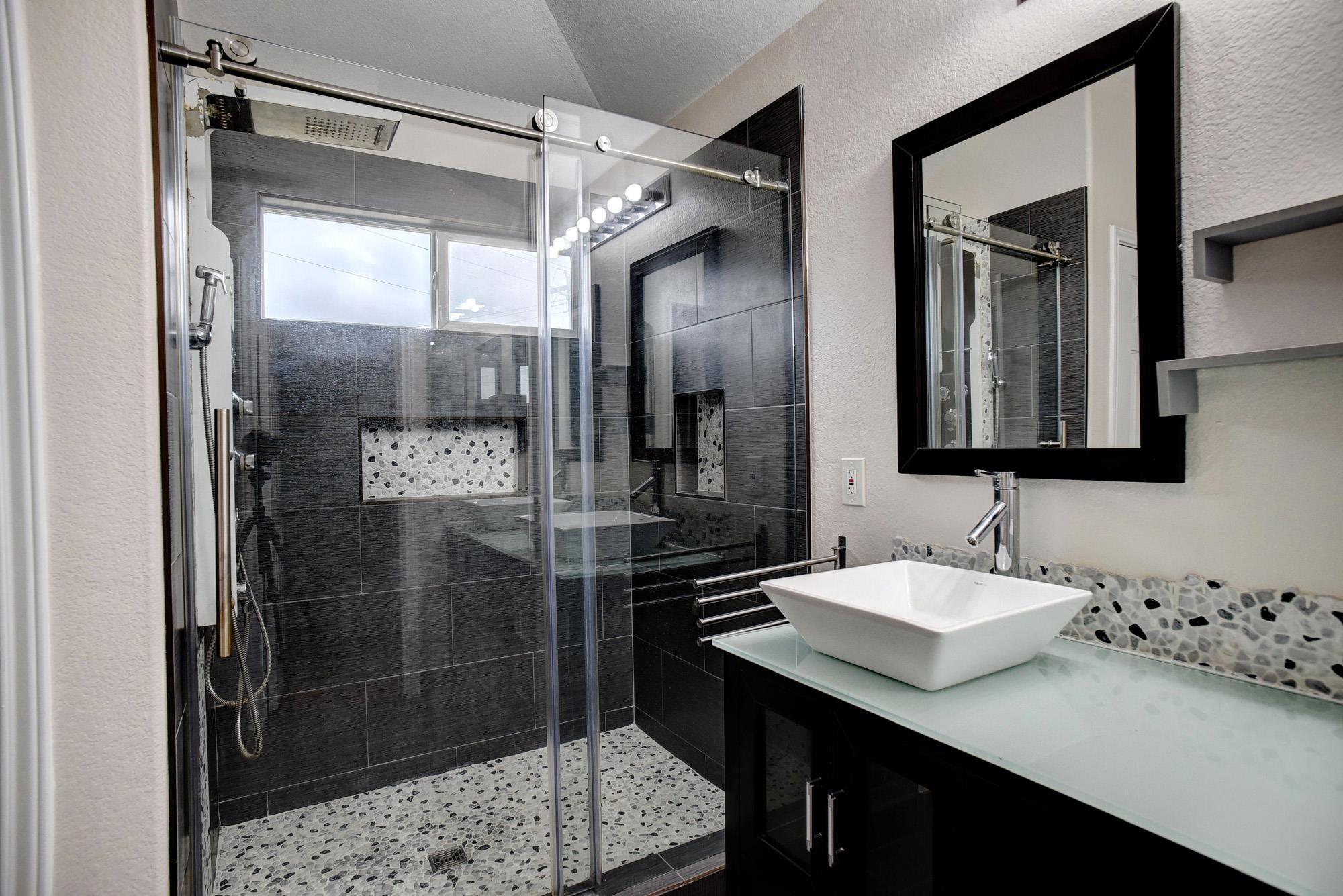 106 Double Barrel Ct, Bastrop, TX 78602