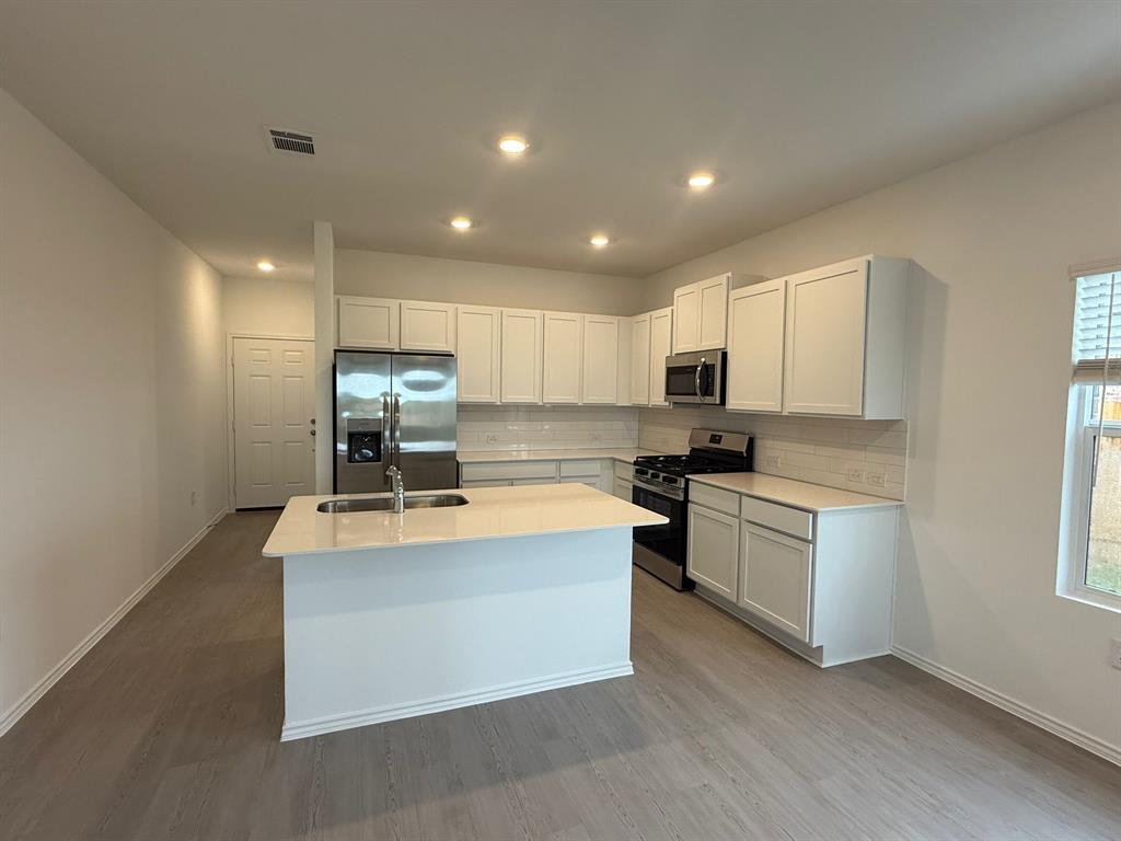 203 Herald Dr, Hutto, TX 78634