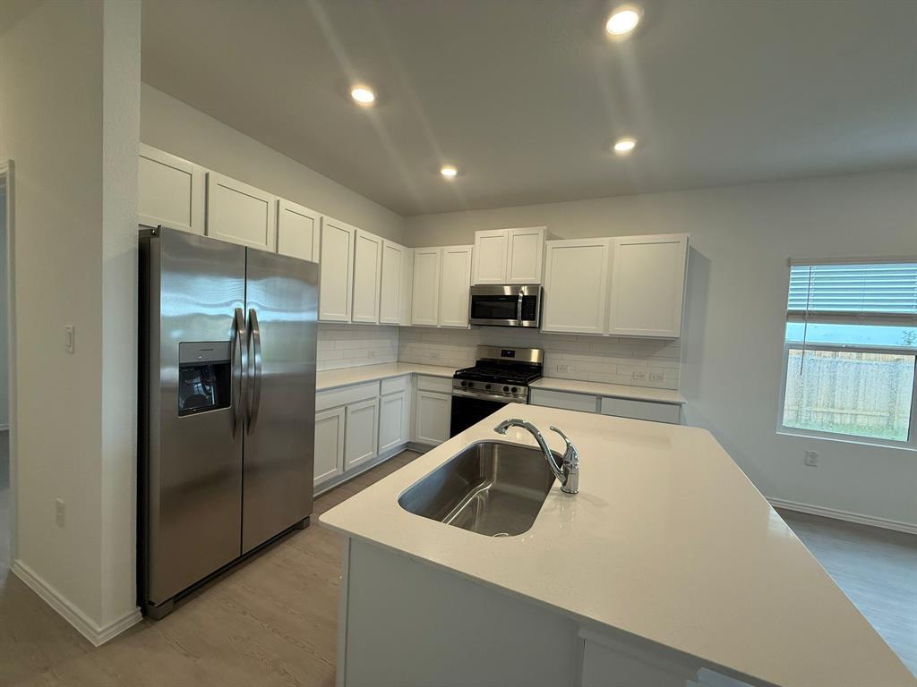 203 Herald Dr, Hutto, TX 78634