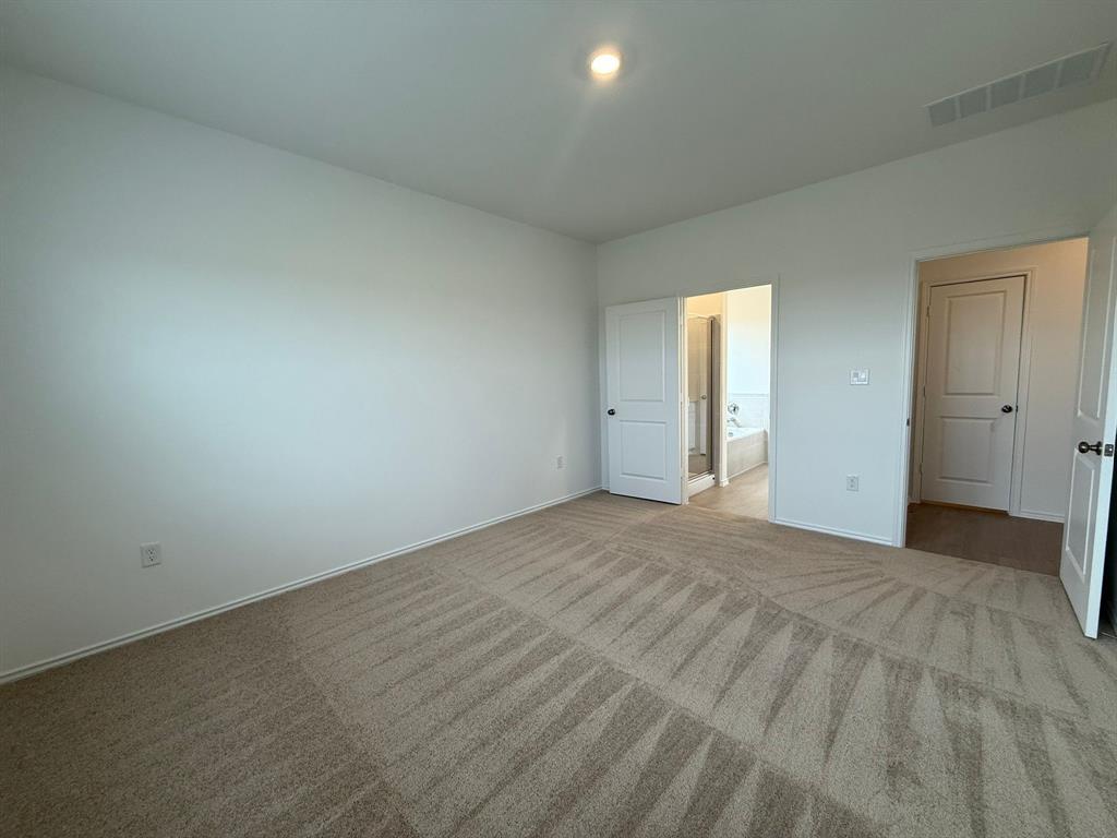 203 Herald Dr, Hutto, TX 78634