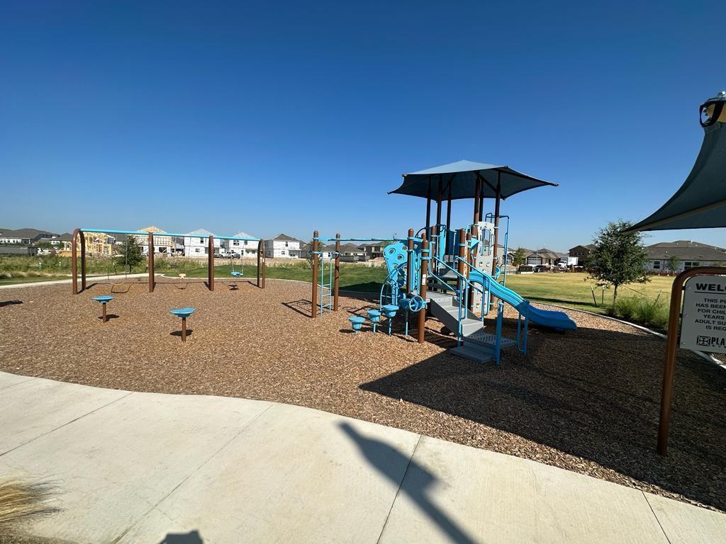 203 Herald Dr, Hutto, TX 78634