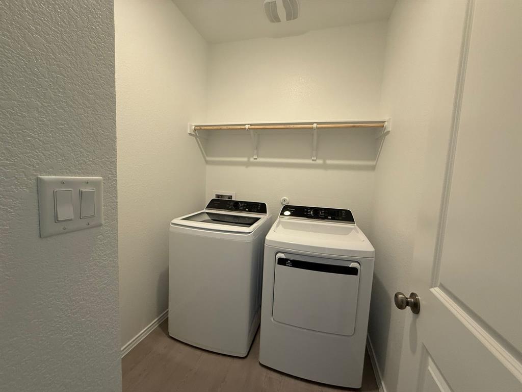 203 Herald Dr, Hutto, TX 78634