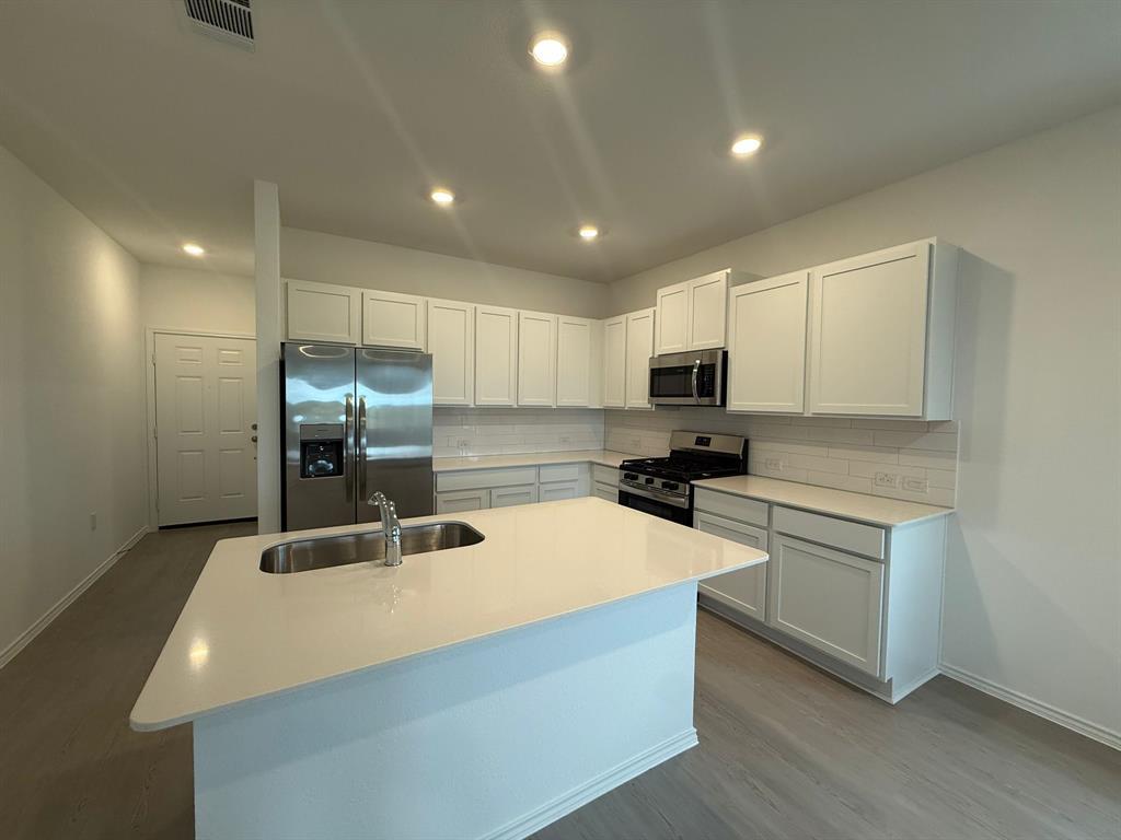 203 Herald Dr, Hutto, TX 78634