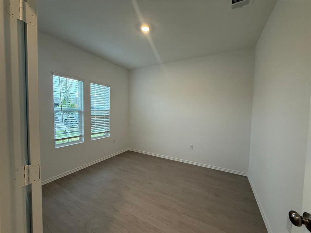 203 Herald Dr, Hutto, TX 78634