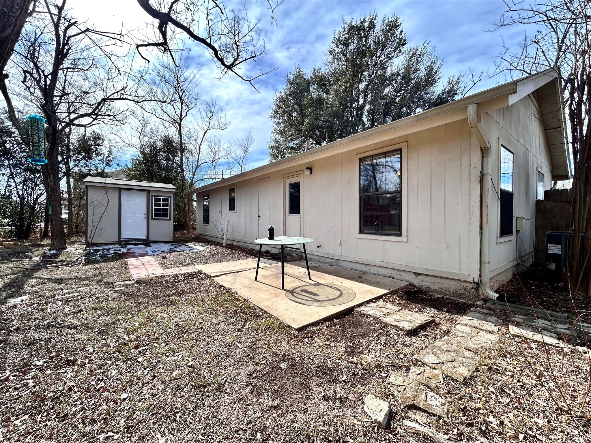 510 Powell Dr, Leander, TX 78641