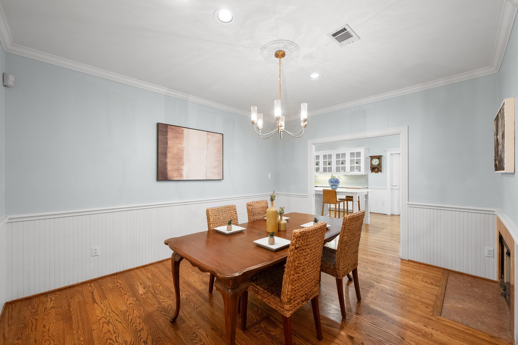 10401 Pinehurst Dr, Austin, TX 78747