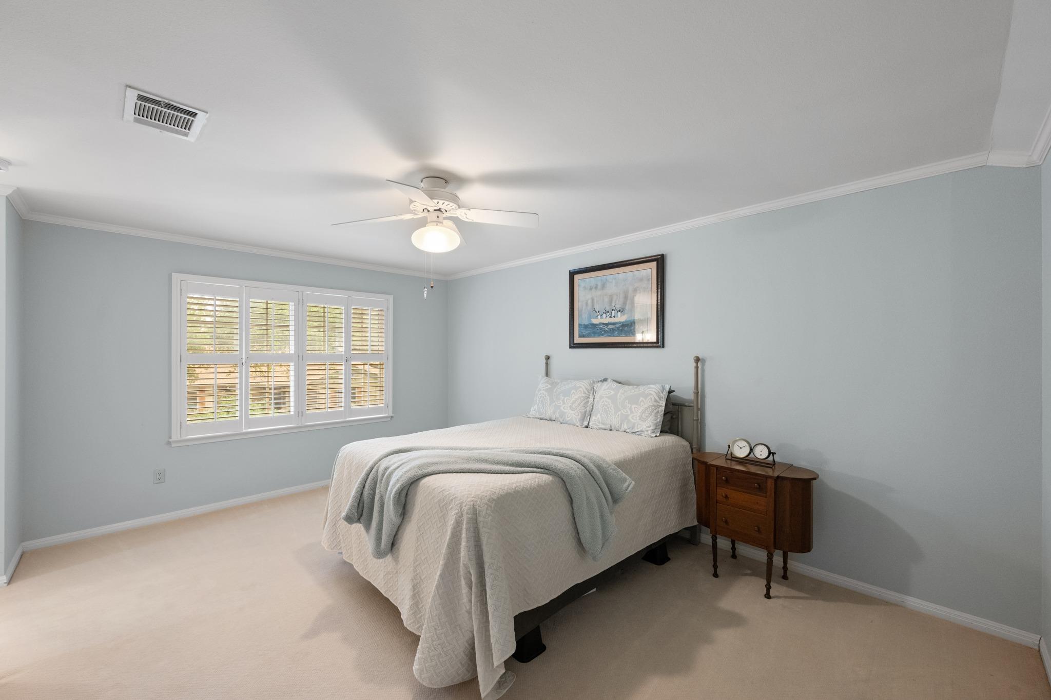 10401 Pinehurst Dr, Austin, TX 78747