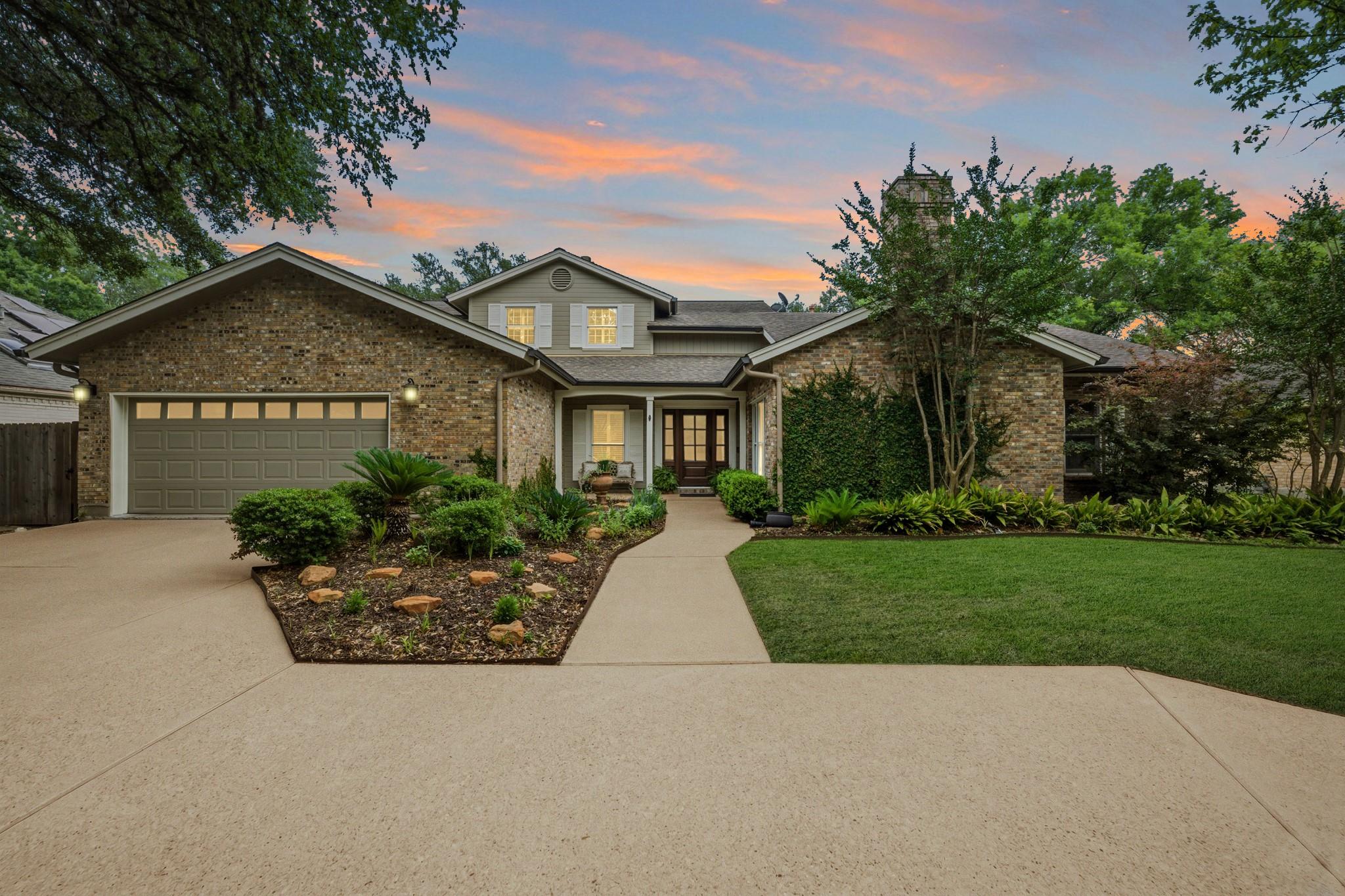 10401 Pinehurst Dr, Austin, TX 78747