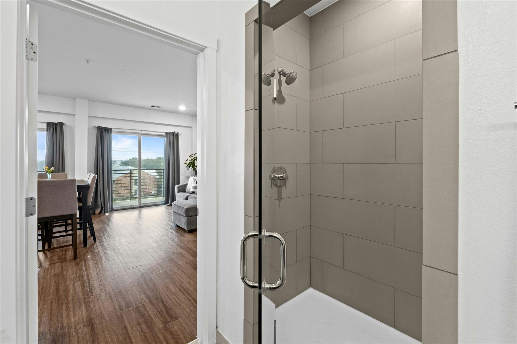 4361 S Congress Ave # 402, Austin, TX 78745