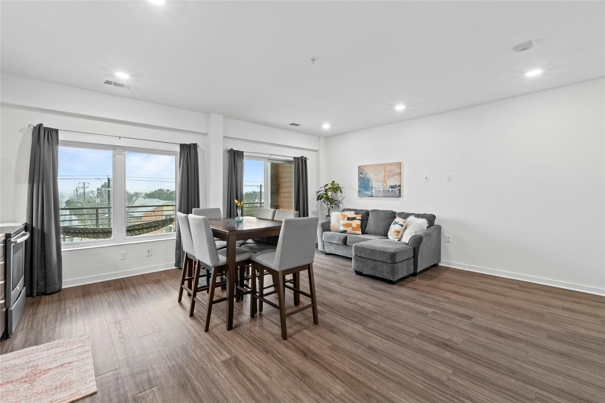 4361 S Congress Ave # 402, Austin, TX 78745