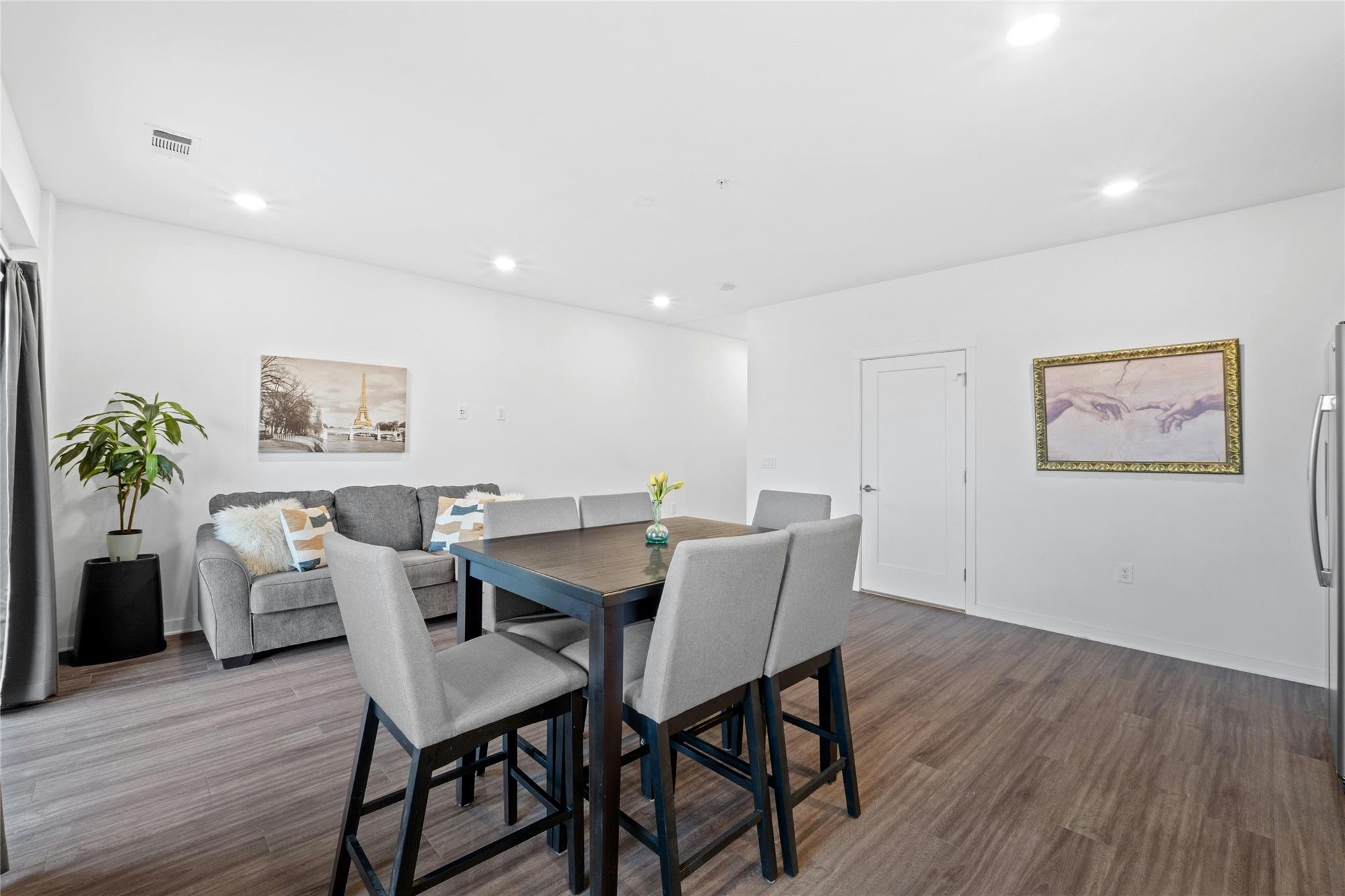 4361 S Congress Ave # 402, Austin, TX 78745