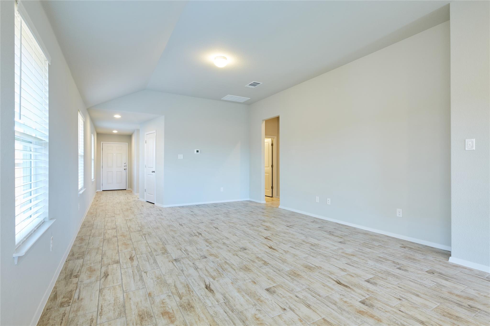 303 Trailside Ln, Bastrop, TX 78602