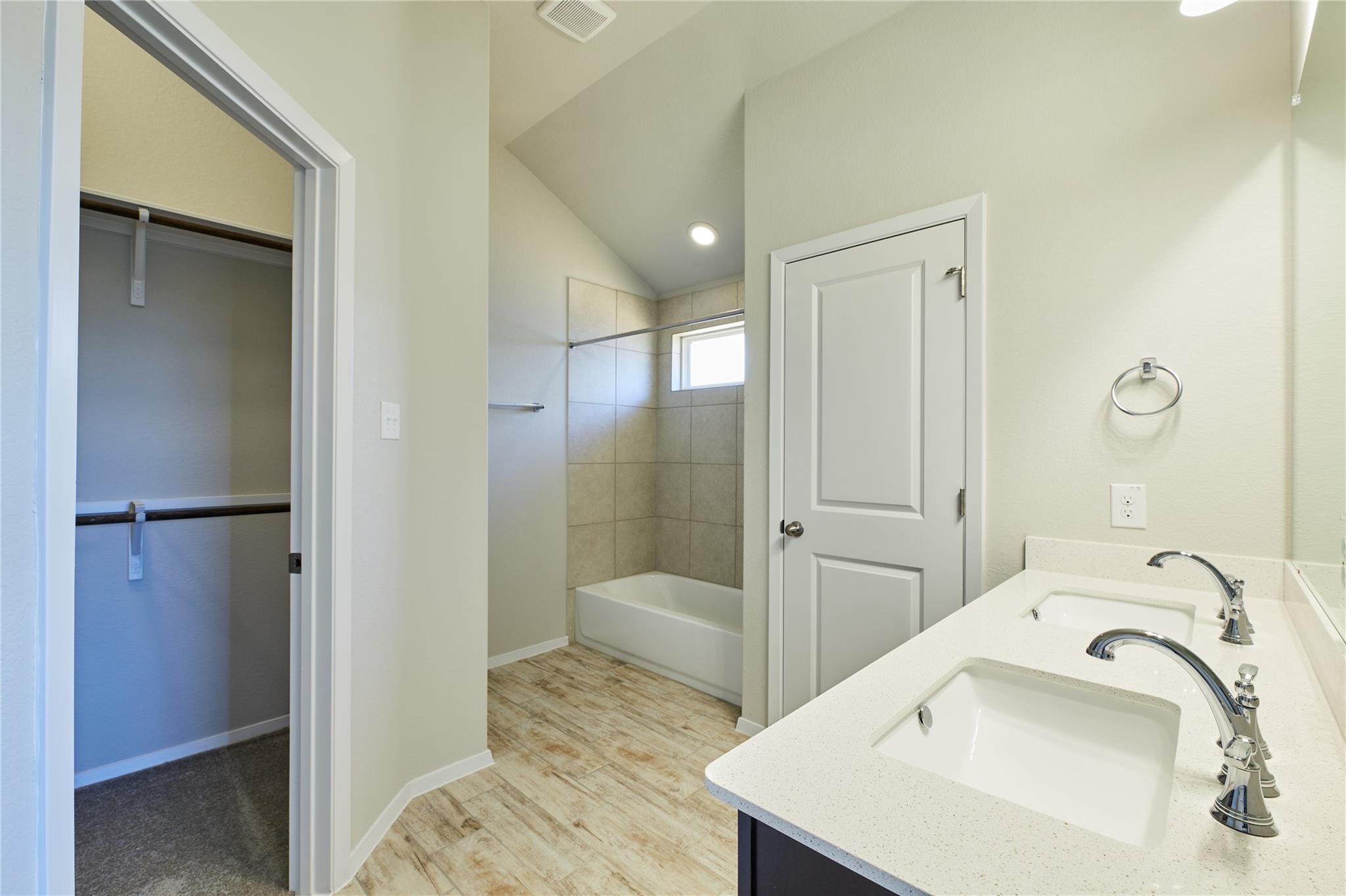 303 Trailside Ln, Bastrop, TX 78602