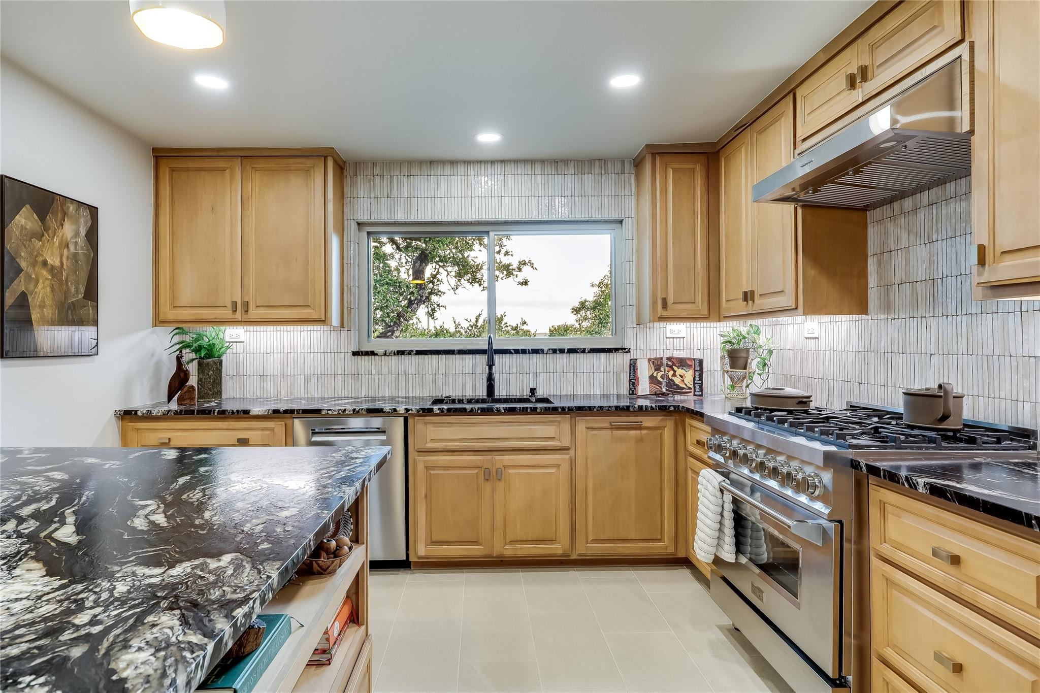 8312 Appalachian Dr, Austin, TX 78759