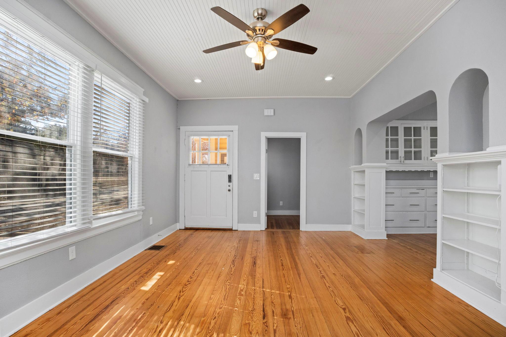 107 Willim St, San Antonio, TX 78209