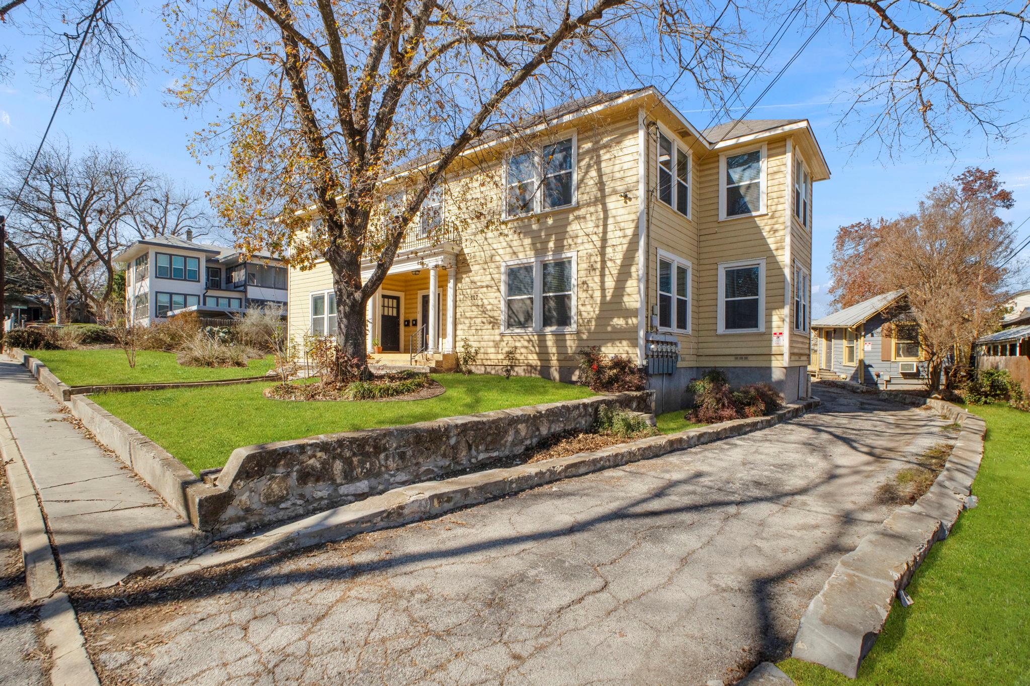 107 Willim St, San Antonio, TX 78209