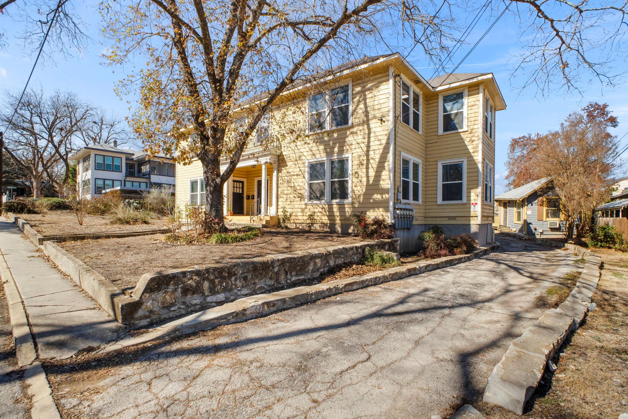 107 Willim St, San Antonio, TX 78209