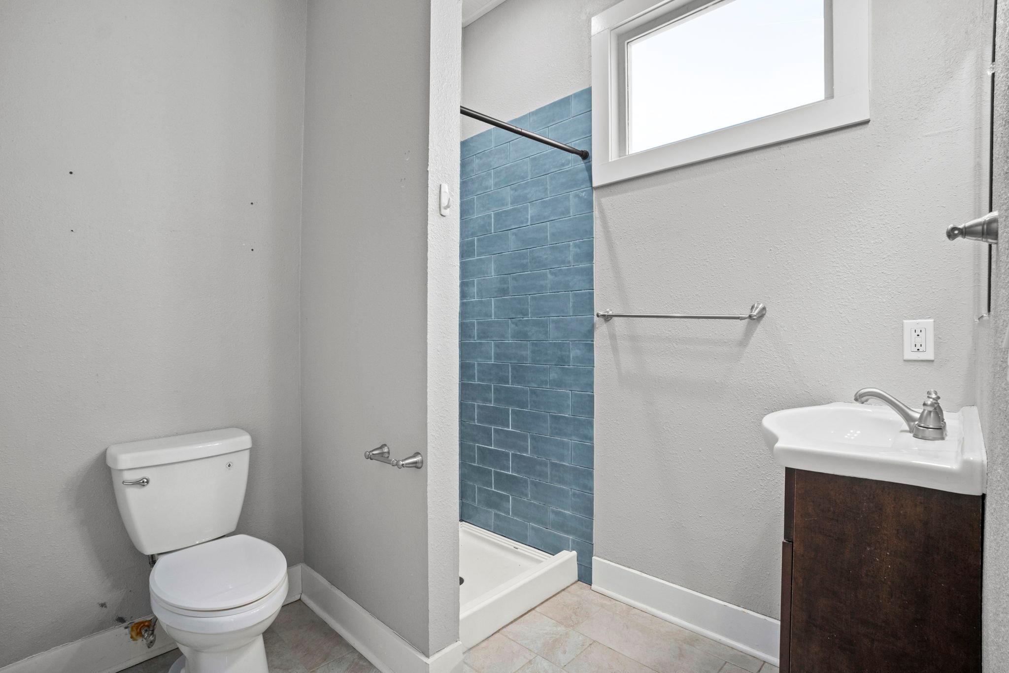 107 Willim St, San Antonio, TX 78209