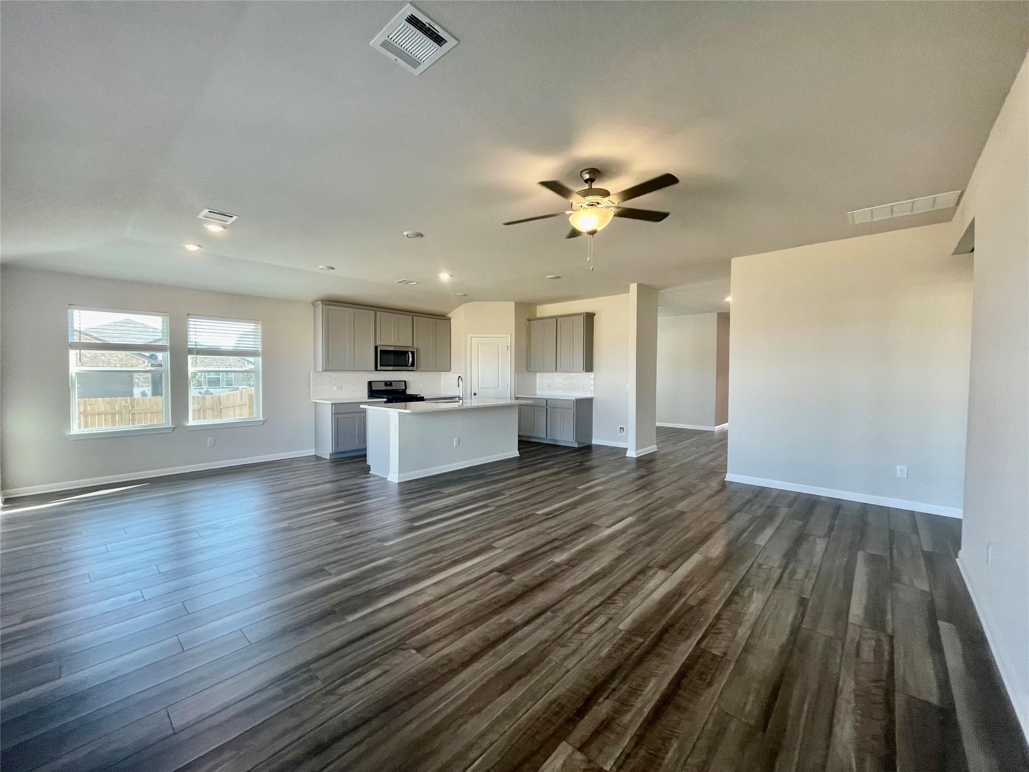 111 Ostracoda Ln, Hutto, TX 78634