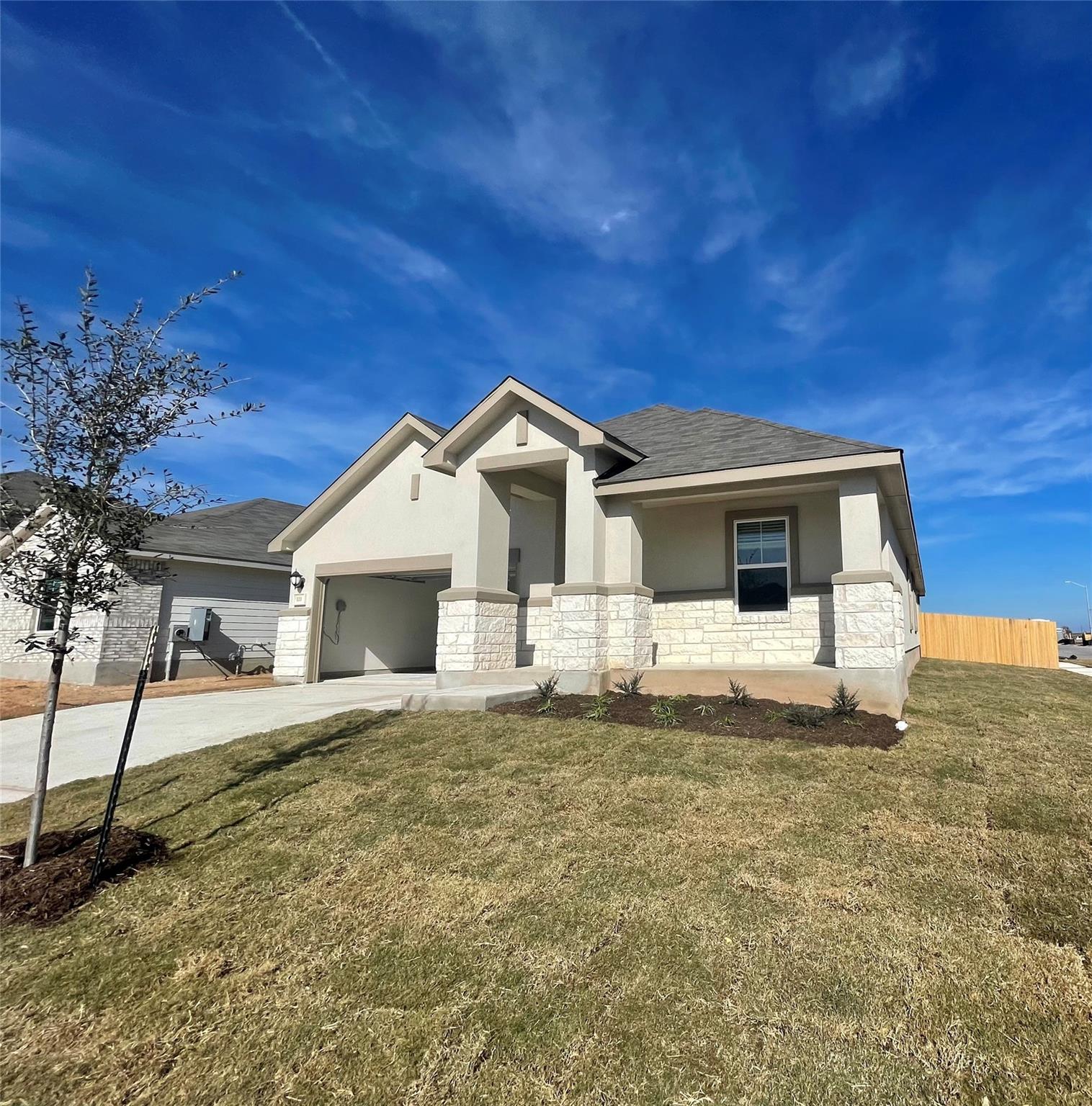 111 Ostracoda Ln, Hutto, TX 78634