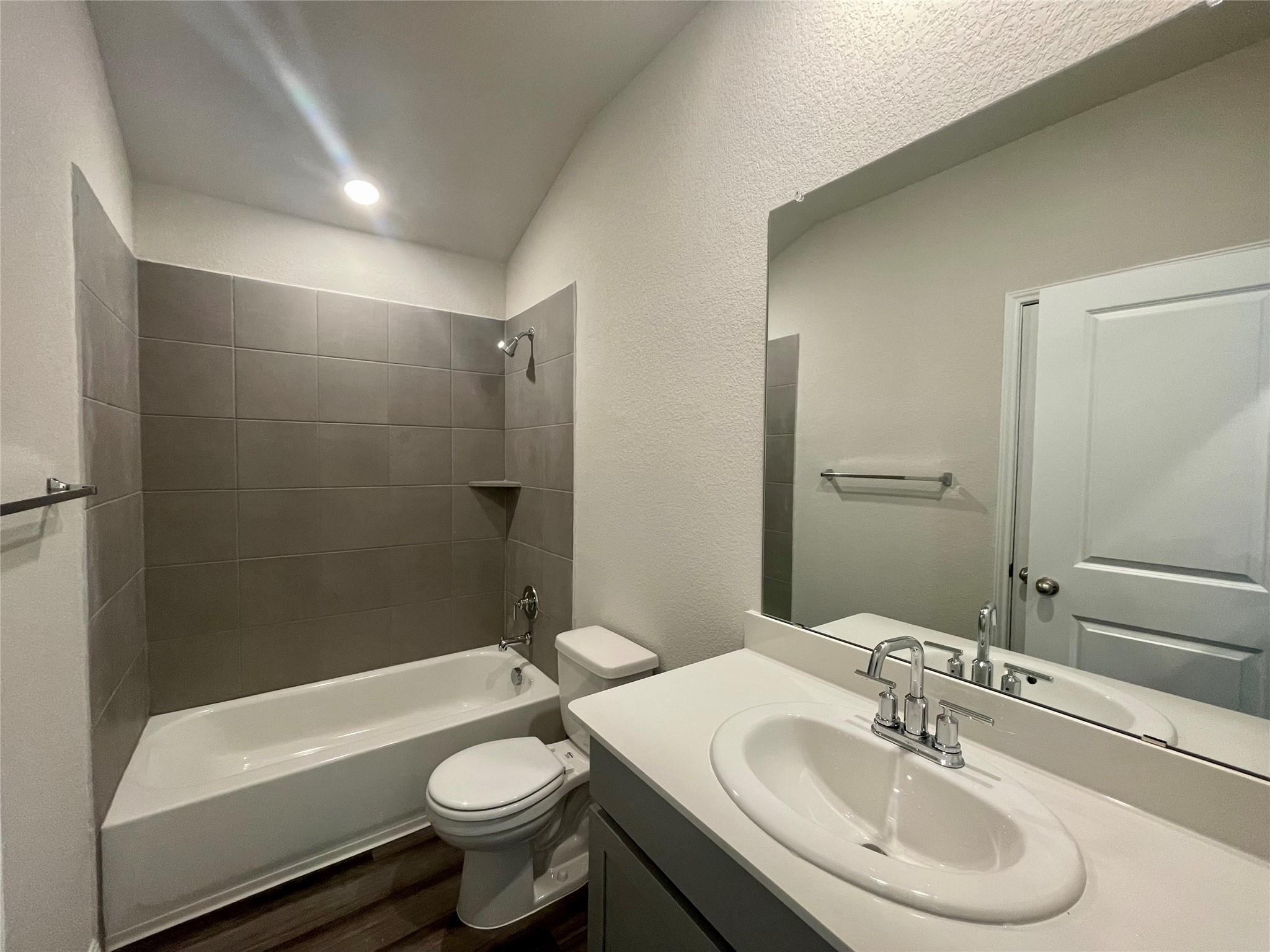 111 Ostracoda Ln, Hutto, TX 78634