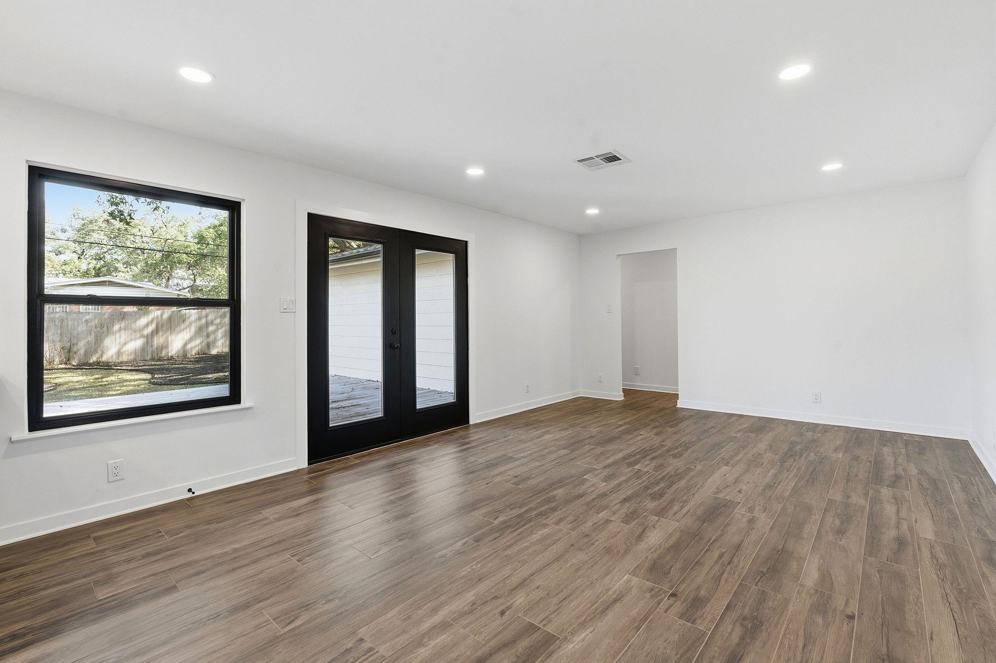 5609 Mapleleaf Dr, Austin, TX 78723